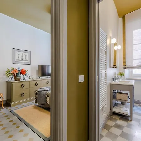 Luxury In Old Apartment