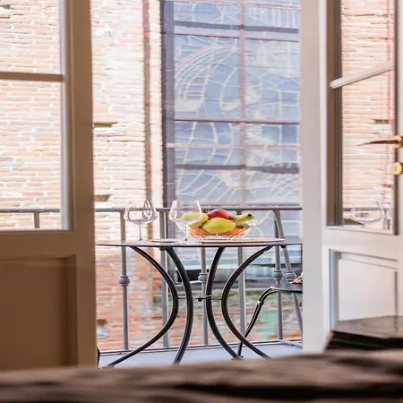 Luxury In Old Apartment